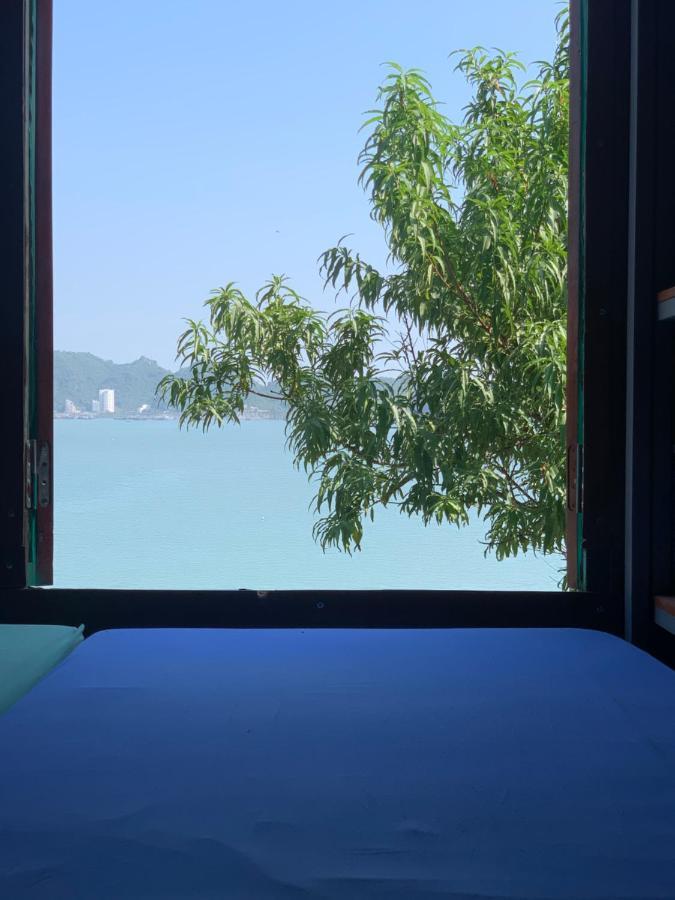 Ocean Beach Resort Cat Ba Island Bagian luar foto